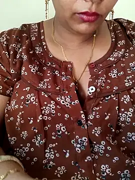 Snapshot of samitasharma chatting on 04.11.26 samitasharma online show from 04.11.26