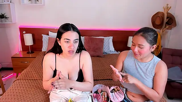 Icysweetcam online show from 10.11.25