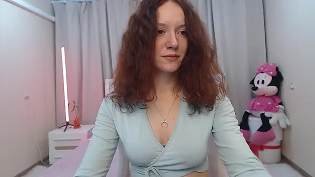 Snapshot of BarbaraStily chatting on 05.06.26 BarbaraStily online show from 05.06.26