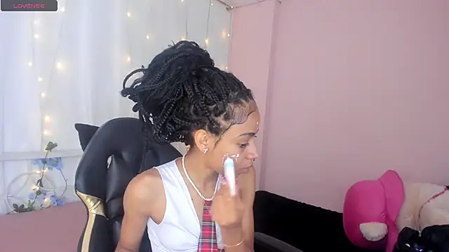 Abigail Wilson  online show from 12.21.24