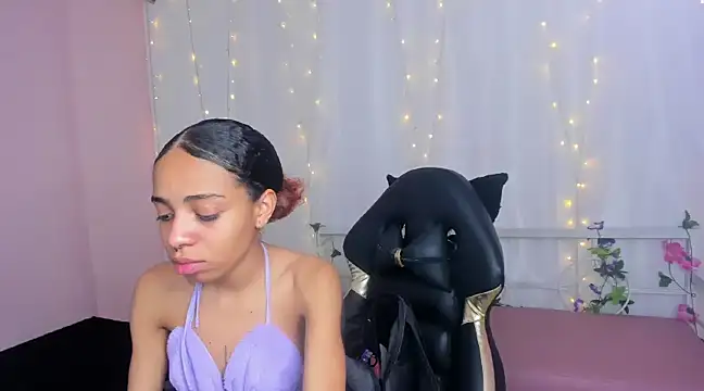 Abigail Wilson  online show from 01.28.25