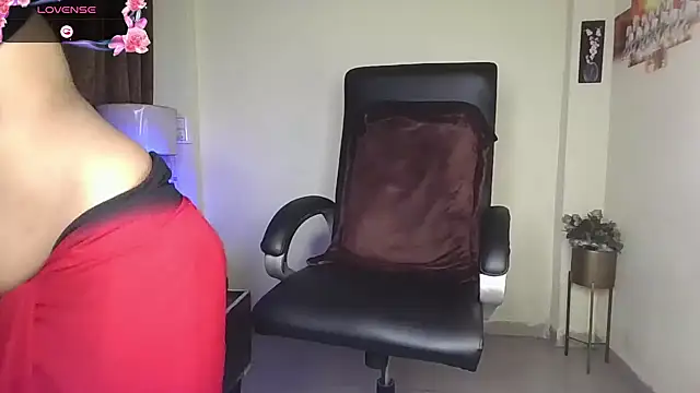 Black-Pearll online show from 02.14.26