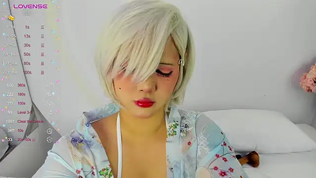 NanaOsaky online show from 02.04.25