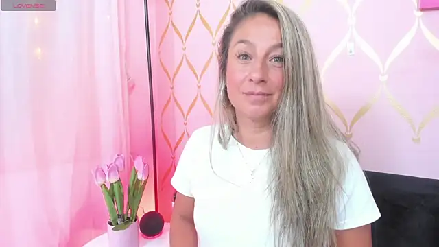 ladylians online show from 01.08.25