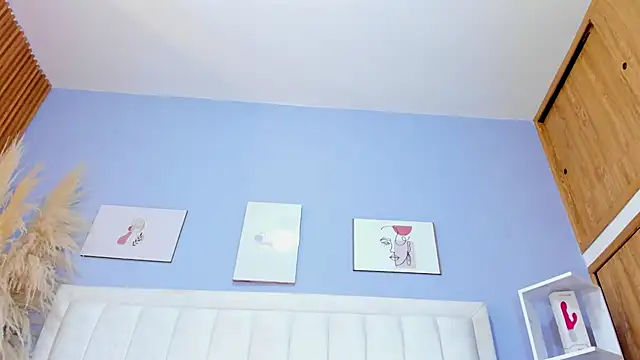 Snapshot of Paula-Brown1 chatting on 02.01.25 Paula-Brown1 online show from 02.01.25