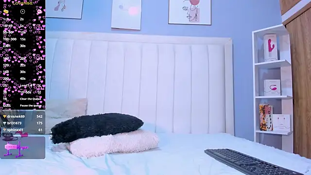 Snapshot of Paula-Brown1 chatting on 03.20.25 Paula-Brown1 online show from 03.20.25