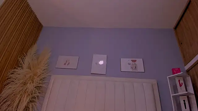 Snapshot of Paula-Brown1 chatting on 10.30.25 Paula-Brown1 online show from 10.30.25