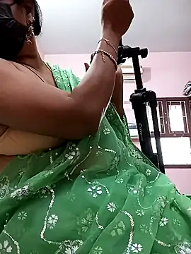 Snapshot of Tamil_sreelekha chatting on 01.07.25 Tamil sreelekha online show from 01.07.25