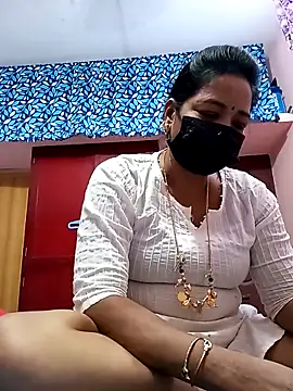 Snapshot of Tamil_sreelekha chatting on 11.15.25 Tamil sreelekha online show from 11.15.25