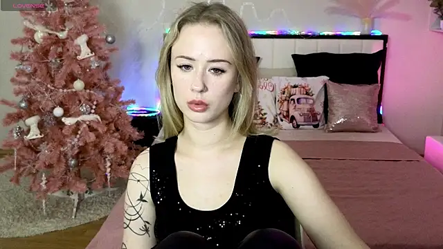 SashaBrooks online show from 12.22.25