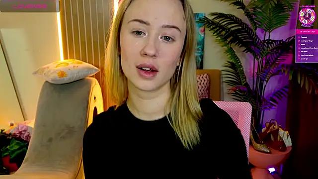 Snapshot of SashaBrooks chatting on 01.18.26 SashaBrooks online show from 01.18.26