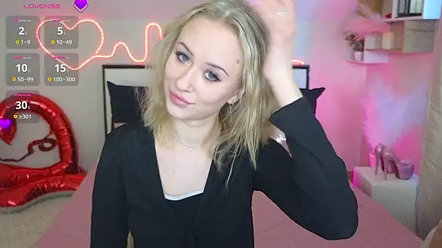 Snapshot of SashaBrooks chatting on 02.16.26 SashaBrooks online show from 02.16.26