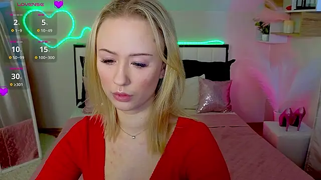 Snapshot of SashaBrooks chatting on 02.28.26 SashaBrooks online show from 02.28.26