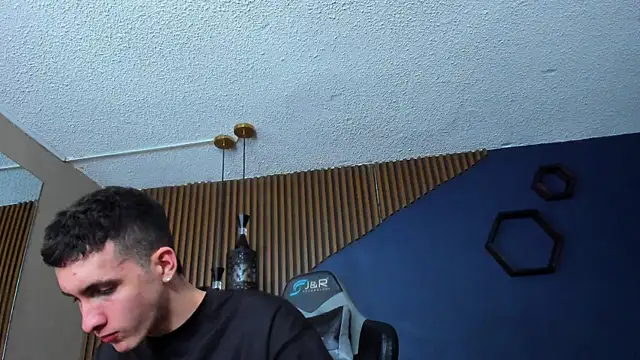 JacksonOlsenn online show from 02.07.25