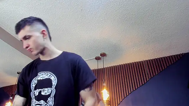 JacksonOlsenn online show from 03.08.25