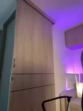 maddy bronw  online show from 01.13.25