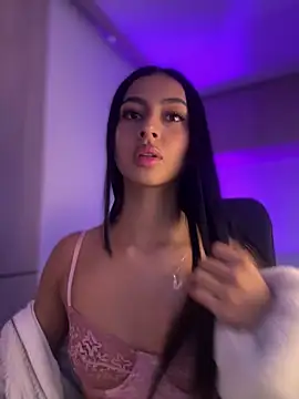 maddy bronw  online show from 01.20.25