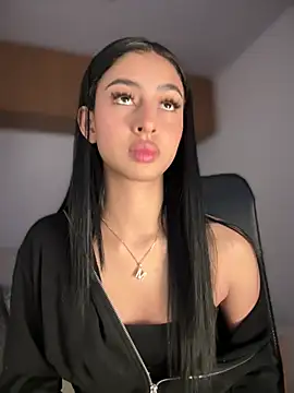 maddy bronw  online show from 03.13.25