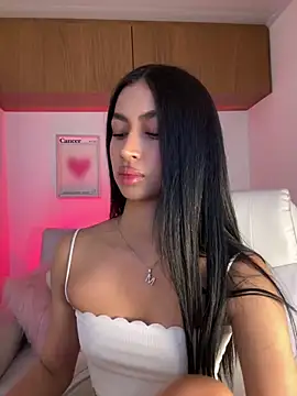 maddy bronw  online show from 09.15.25