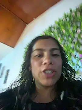 Snapshot of NINA_18_YEARS chatting on 12.12.24 NINA 18 YEARS online show from 12.12.24