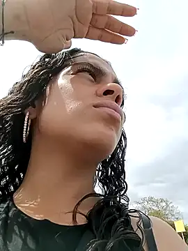 Snapshot of NINA_18_YEARS chatting on 12.23.24 NINA 18 YEARS online show from 12.23.24