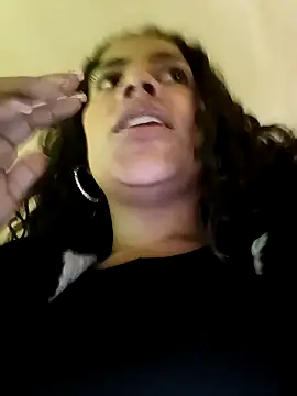 Snapshot of NINA_18_YEARS chatting on 12.24.24 NINA 18 YEARS online show from 12.24.24