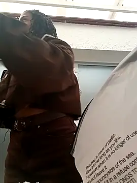 Snapshot of NINA_18_YEARS chatting on 02.03.25 NINA 18 YEARS online show from 02.03.25