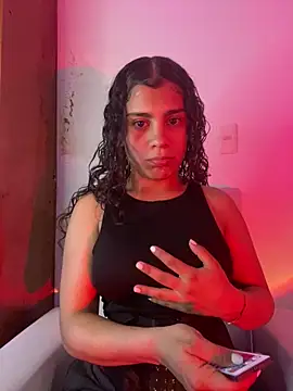 Snapshot of NINA_18_YEARS chatting on 03.13.25 NINA 18 YEARS online show from 03.13.25