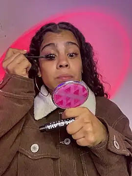 Snapshot of NINA_18_YEARS chatting on 03.15.25 NINA 18 YEARS online show from 03.15.25