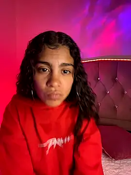 Snapshot of NINA_18_YEARS chatting on 10.09.25 NINA 18 YEARS online show from 10.09.25