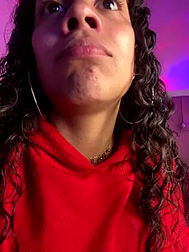 Snapshot of NINA_18_YEARS chatting on 11.03.25 NINA 18 YEARS online show from 11.03.25