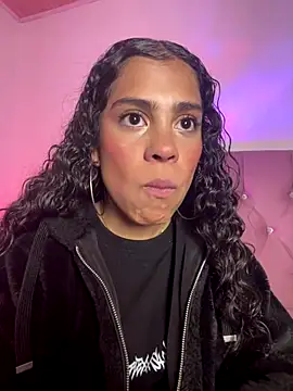 Snapshot of NINA_18_YEARS chatting on 11.06.25 NINA 18 YEARS online show from 11.06.25