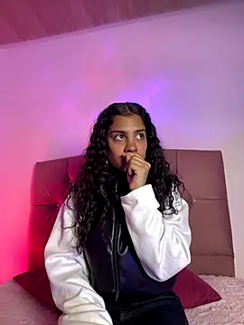 Snapshot of NINA_18_YEARS chatting on 11.07.25 NINA 18 YEARS online show from 11.07.25