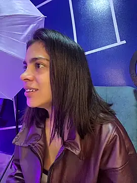 NINA 18 YEARS online show from 02.04.26