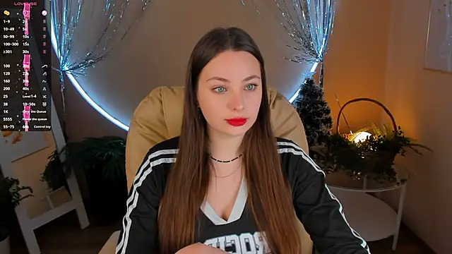 MoonLissa online show from 12.08.24