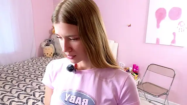 AnneFoxy online show from 07.18.26