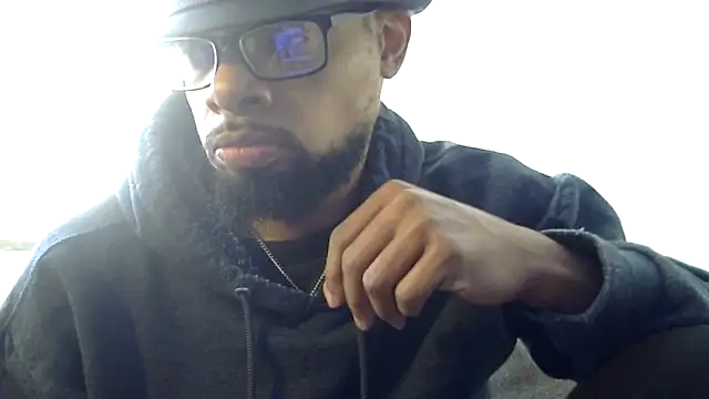 Snapshot of WhiskeyWood_DuhGOD chatting on 02.04.26 WhiskeyWood DuhGOD online show from 02.04.26