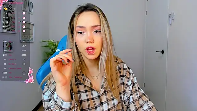 Evia r0se online show from 12.20.24