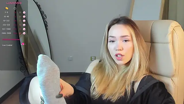 Evia r0se online show from 01.17.25