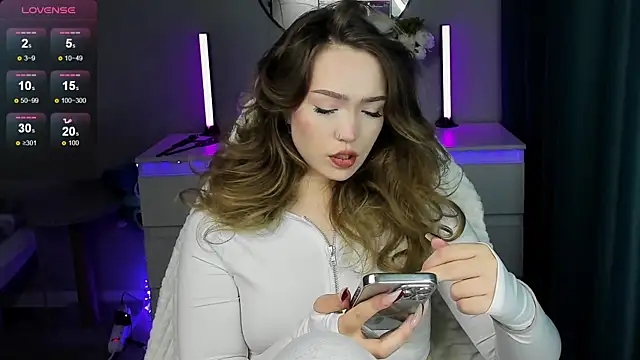 Evia r0se online show from 09.17.25