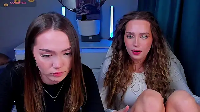 Evia r0se online show from 04.14.26