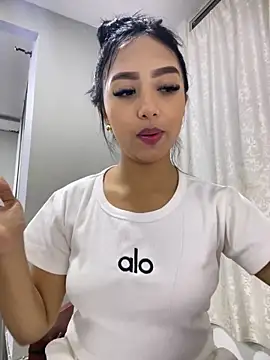 Snapshot of SOPHIACANDY19_ chatting on 12.31.24 SOPHIACANDY19 online show from 12.31.24