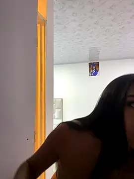 Snapshot of SOPHIACANDY19_ chatting on 11.04.25 SOPHIACANDY19 online show from 11.04.25