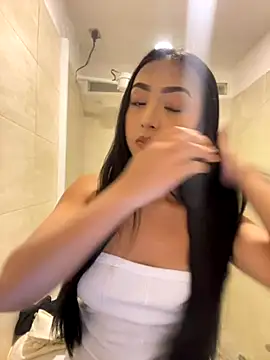 Snapshot of SOPHIACANDY19_ chatting on 11.28.25 SOPHIACANDY19 online show from 11.28.25