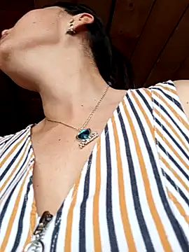 Samantha Sullivan  online show from 03.13.25