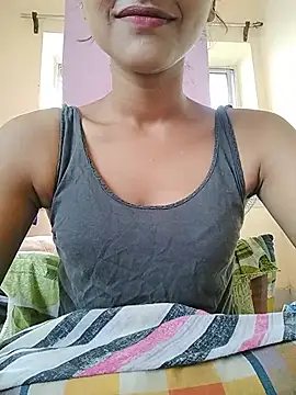 MISSQUEEN48 online show from 06.29.26