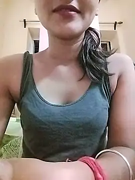 MISSQUEEN48 online show from 07.02.26