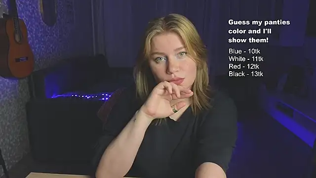 Kira Citro online show from 09.13.25