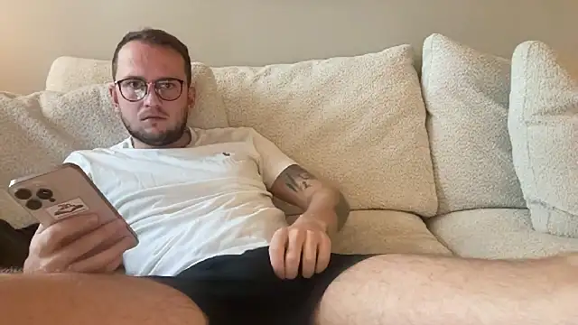 thehornyguy97 online show from 10.04.25