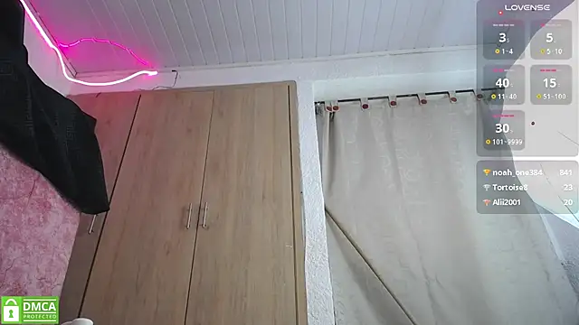 Snapshot of Candy_sr chatting on 12.23.24 Candy sr online show from 12.23.24